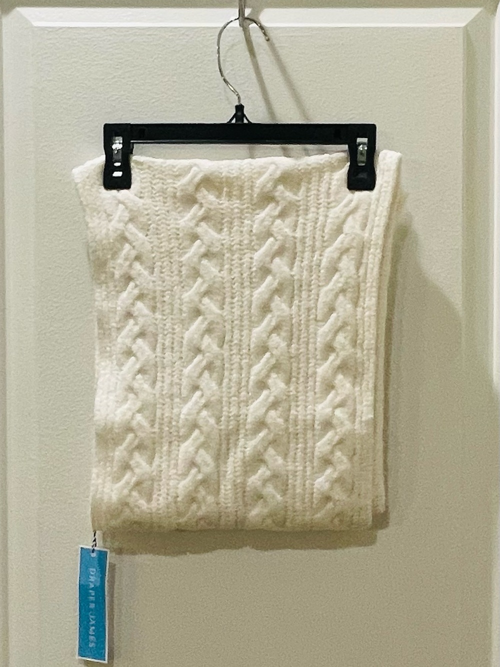 NEW…Draper James Cable Knit Infinity Scarf